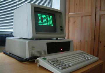 IBM снова отчиталась о снижении выручки, но на сей раз всего на 0,5%