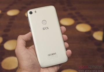 Смартфон Alcatel Idol 5 получил металлический корпус, громкий динамик и бюджетную платформу