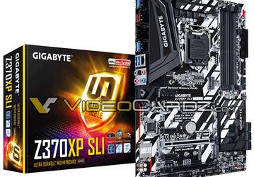 Текстолит материнской платы Gigabyte Z370XP SLI окрашен в черный и белый