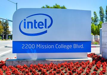 Решение оштрафовать Intel на 1,06 млрд евро будет пересмотрено