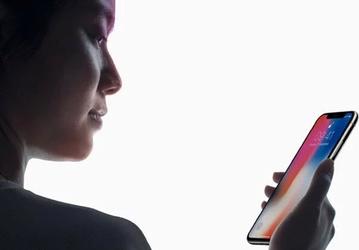 Apple заявляет, что скептицизм в адрес системы Face ID исчезнет после выхода iPhone X