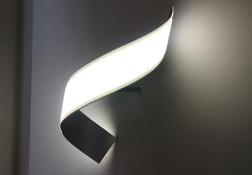 LG Display показала сгибающиеся лампы OLED, которые могут работать более 10 лет