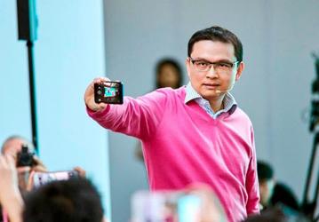 Глава подразделения смартфонов HTC покинул компанию