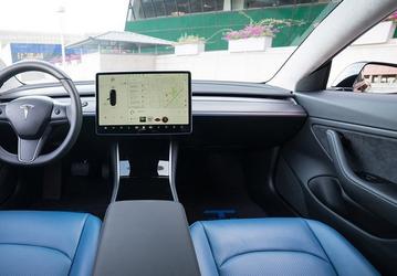 Tesla всё ещё не может выйти на уровень производства в 2500 автомобилей Model 3 в неделю