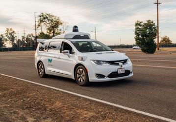 Беспилотные автомобили Waymo требуют вмешательства водителя примерно один раз на 9000 км