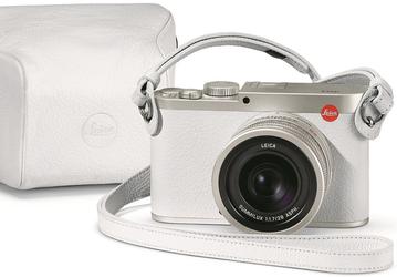 Новый вариант полнокадровой компактной камеры Leica Q создан в сотрудничестве с Подладчиковым