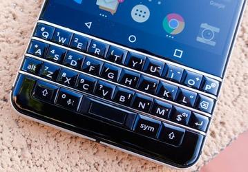 В 2017 году продано 850 тыс. смартфонов BlackBerry