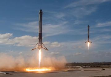 SpaceX построила корабль-паук для ловли обтекателей полезной нагрузки ракет Falcon, а также готовит ещё одну плавучую платформу 