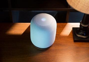 20-долларовая подставка Pad & Quill убережет мебель от следов АС Apple HomePod
