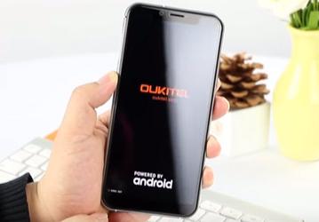 Экран смартфона Oukitel U18 имеет вырез, как у iPhone X 