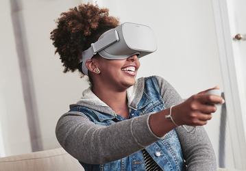 Гарнитура Oculus Go основана на SoC Snapdragon 821 и может оснащаться 32 либо 64 ГБ флэш-памяти