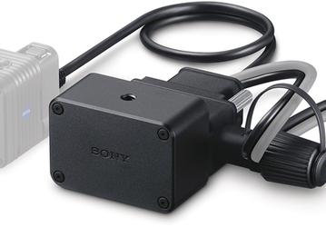 Используя устройства Sony CCB-WD1, можно централизованно управлять работой до 100 камер Sony RX0