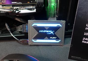 Твердотельный накопитель Kingston HyperX Fury RGB украшен подсветкой