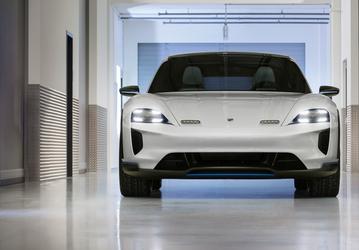 Электромобиль Porsche Mission E Cross Turismo разгоняется до 100 км/ч за 3,5 с