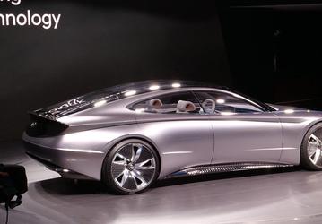 Компания Hyundai показала концептуальный электромобиль Le Fil Rouge
