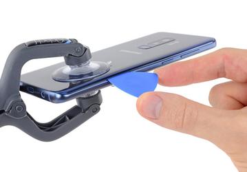 Специалисты iFixit поставили смартфону Samsung Galaxy S9+ четыре балла за ремонтопригодность 