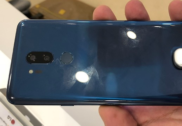 На MWC 2018 компания LG показала смартфон LG G7 (Neo) с экраном разрешением 3120 х 1440 пикселей