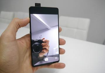 Патент на выдвижную камеру смартфона Vivo Apex принадлежит компании Essential Products