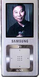 Samsung наняла дизайнера iPod