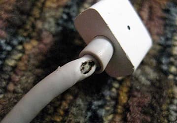 Apple будет защищать в суде безопасность адаптеров MagSafe 
