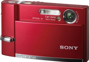 Sony: две фотокамеры с сенсорными 3-дюймовыми дисплеями 