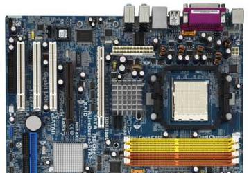 ASRock ALiveDual-eSATA2: поддержка Phenom, PCIe x16 и… AGP в одной плате