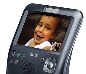 Серия продуктов ASUS Eee теперь включает и AiGuru SV1 — первый сертифицированный Skype-видеофон