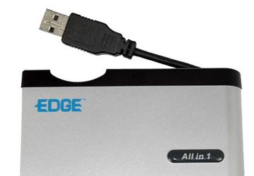 EDGE Tech Corp комплектует карточки SDHC объемом 4 и 8 Гб устройством для чтения и записи