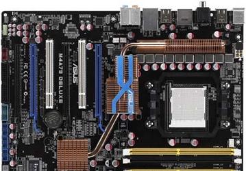 ASUS скоро начнет продажи платы с процессорным гнездом AMD AM3 и четырьмя слотами PCIe х16