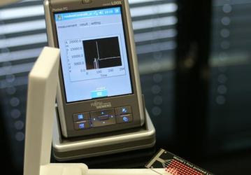 PhotonicFlow System – «лаборатория в чипе» и в кармане