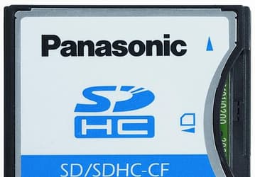 Panasonic подготовила CF-адаптер для карт памяти стандарта SDHC