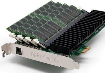 Разработчики DDRdrive X1 обогнали «самый быстрый SSD», объединив преимущества DRAM и NAND 