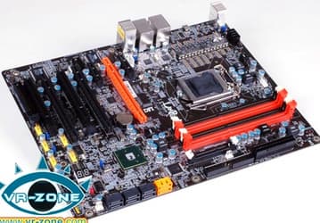 Первый взгляд на системную плату DFI LANParty UT P55