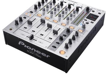 Pioneer Introduces DJM-700 DJ Mixer