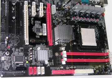Sapphire на CeBIT: первая плата на базе 55-нм IGP-чипсета AMD 780G