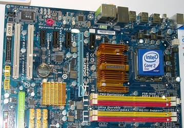 Фоторепортаж с Computex — стенд Gigabyte   