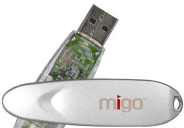 EDGE Tech Corp комплектует флэш-накопители и 2,5-дюймовые внешние HDD ПО Migo
