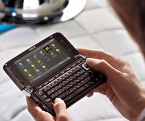 Nokia E90 обретёт поддержку A-GPS?