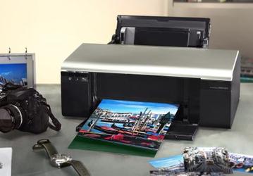 Epson: шестицветный фотопринтер Stylus Photo R290