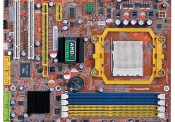 Foxconn анонсирует серию системных плат на чипсете AMD 690G