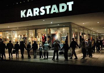 iPhone будет продаваться в немецких супермаркетах Karstadt