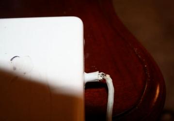 Apple выпустит новые зарядные устройства для MacBook Pro?