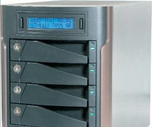 NetCom представляет первую в отрасли настольную RAID-систему объемом 3 Тб с интерфейсом eSATA