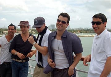 New Kids On the Block отправились в круиз