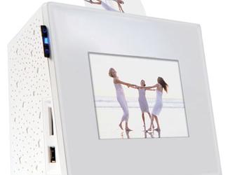 Японцы скрестили цифровую фоторамку с принтером