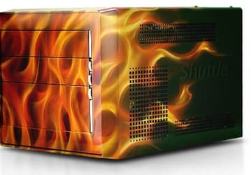 Фото дня: XPC Barebone Shuttle SXDi – CrossFire и водяное охлаждение