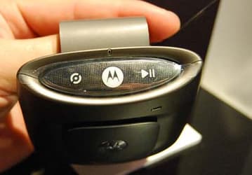 MOTOROKR T505 - "говорящий" Bluetooth-динамик