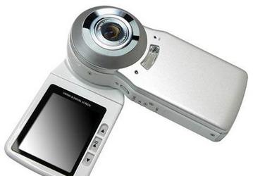 Фотокамера Qrio CamP3 X1 или Cyber-shot M2 по-корейски
