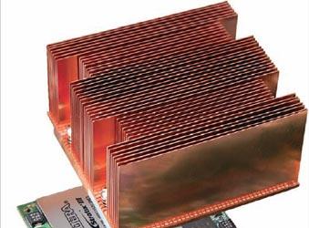 XtremeData начала поставки 1066-МГц сопроцессоров для Intel Xeon