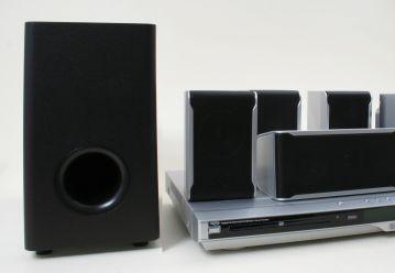 Домашний кинотеатр Xoro HSD 6010